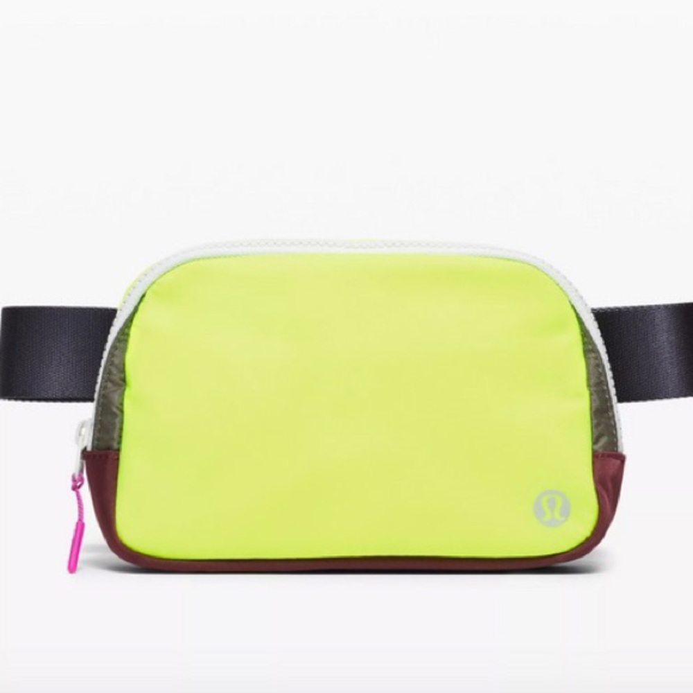 Lululemon Everywhere Belt Bag Highlighter Yellow